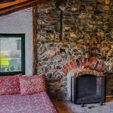 Saygin Ephesus Boutique Feriegård Tire