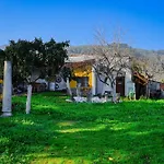 Saygin Ephesus Boutique Feriegård Tire
